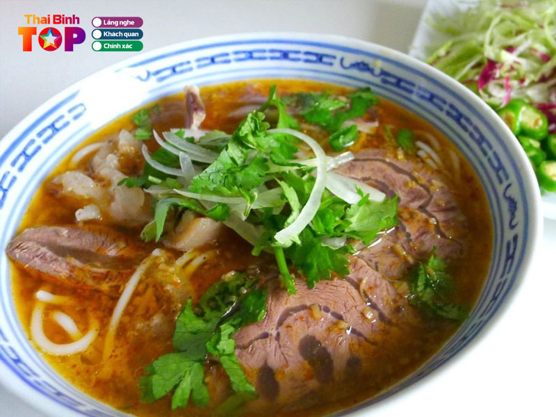 Pho-viet-bun-bo-hue-thaibinhtoplist