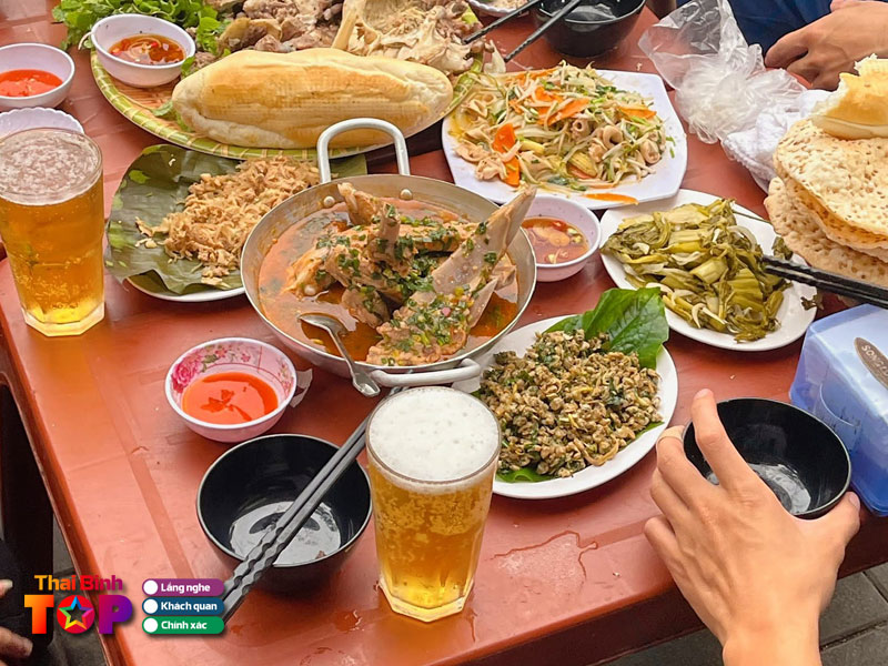 Bia-hoi-manh-beo-quan-nhau-thai-binh-ngon-bo-re-thaibinhtoplist