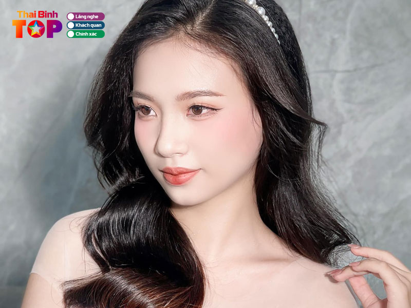 Mia-makeup-thaibinhtoplist