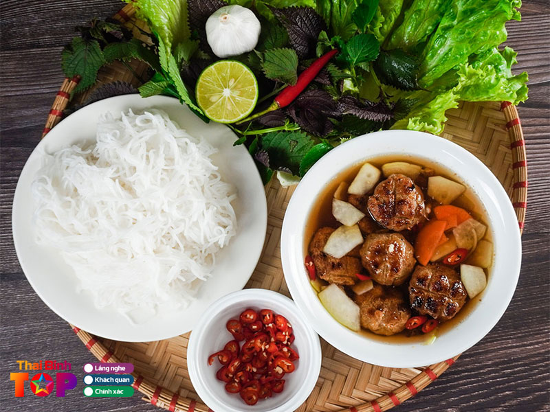Huong-dan-lua-chon-va-meo-trai-nghiem-tu-dan-ban-dia-thaibinhtoplist