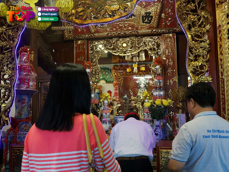 Le-hoi-noi-bat-tai-den-tho-chua-muoi-thaibinhtoplist