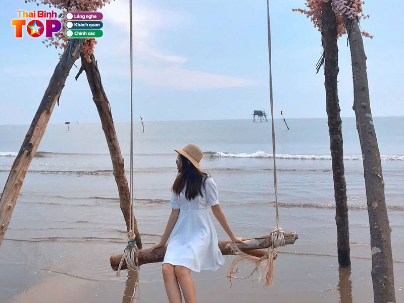 Nhung-trai-nghiem-thu-vi-tai-bai-bien-con-den-thaibinhtoplist