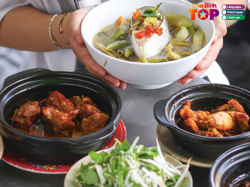 Cau-hoi-thuong-gap-ve-am-thuc-an-trua-tai-thai-binh-thaibinhtoplist