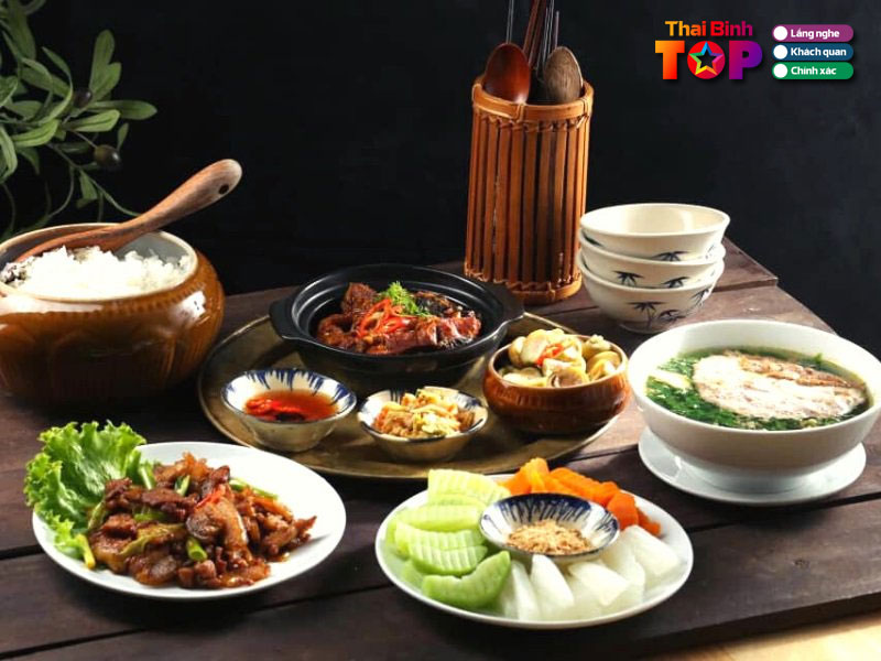 Tieu-chi-chon-quan-an-trua-ngon-thaibinhtoplist