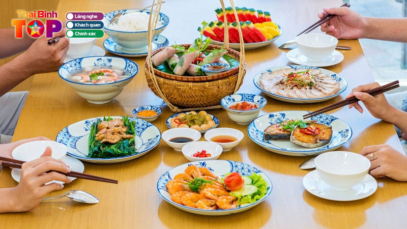 Top-10-quan-an-trua-o-thai-binh-ngon-bo-re-khong-gian-mat-me-thaibinhtoplist