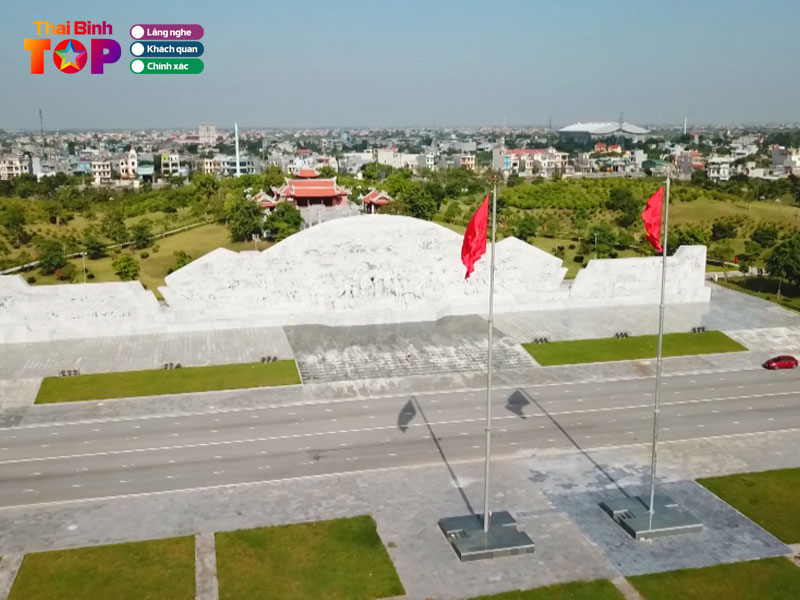 Quang-truong-bac-ho-thaibinhtoplist