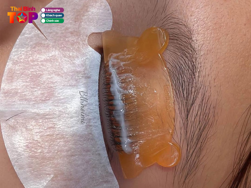 Bui-lan-huong-eyelash-thaibinhtoplist